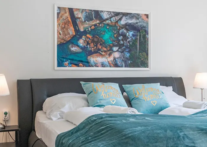 Easystay 2Br Apt. Connect With The Whole City